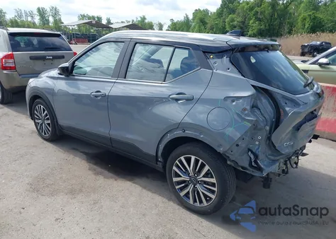 2023 Nissan Kicks Sv Xtronic Cvt z USA, uszkodzony, nr VIN 3N1CP5CV1PL525243